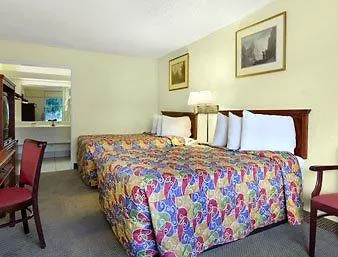 Days Inn By Wyndham Orlando Downtown Hotel