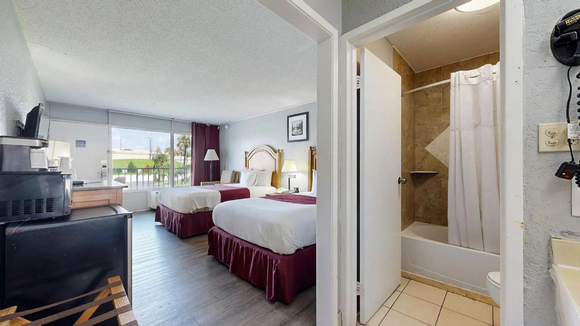 Days Inn By Wyndham Orlando Downtown Hotel