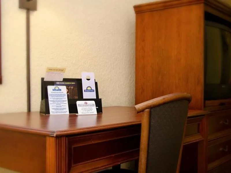 Days Inn By Wyndham Orlando Downtown