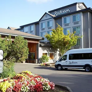 Hotel Radisson Airport ***