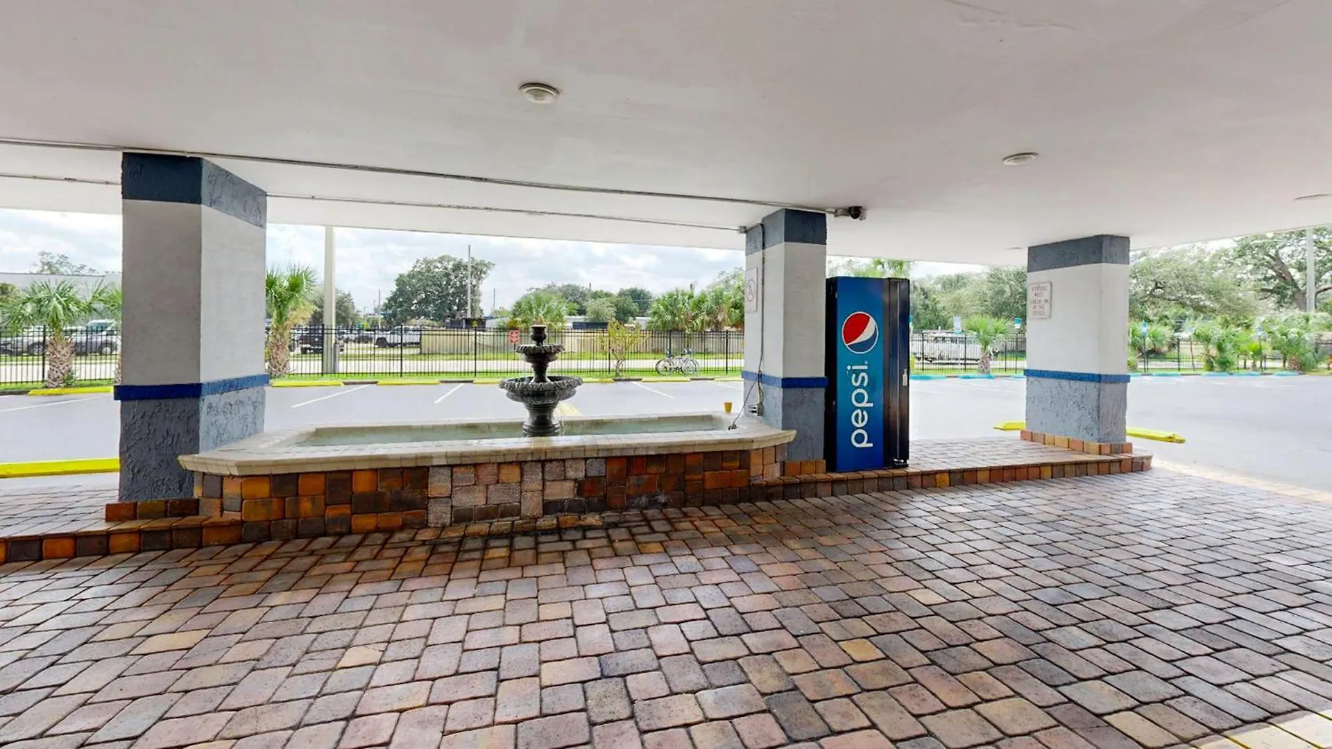 Days Inn By Wyndham Orlando Downtown Hotel