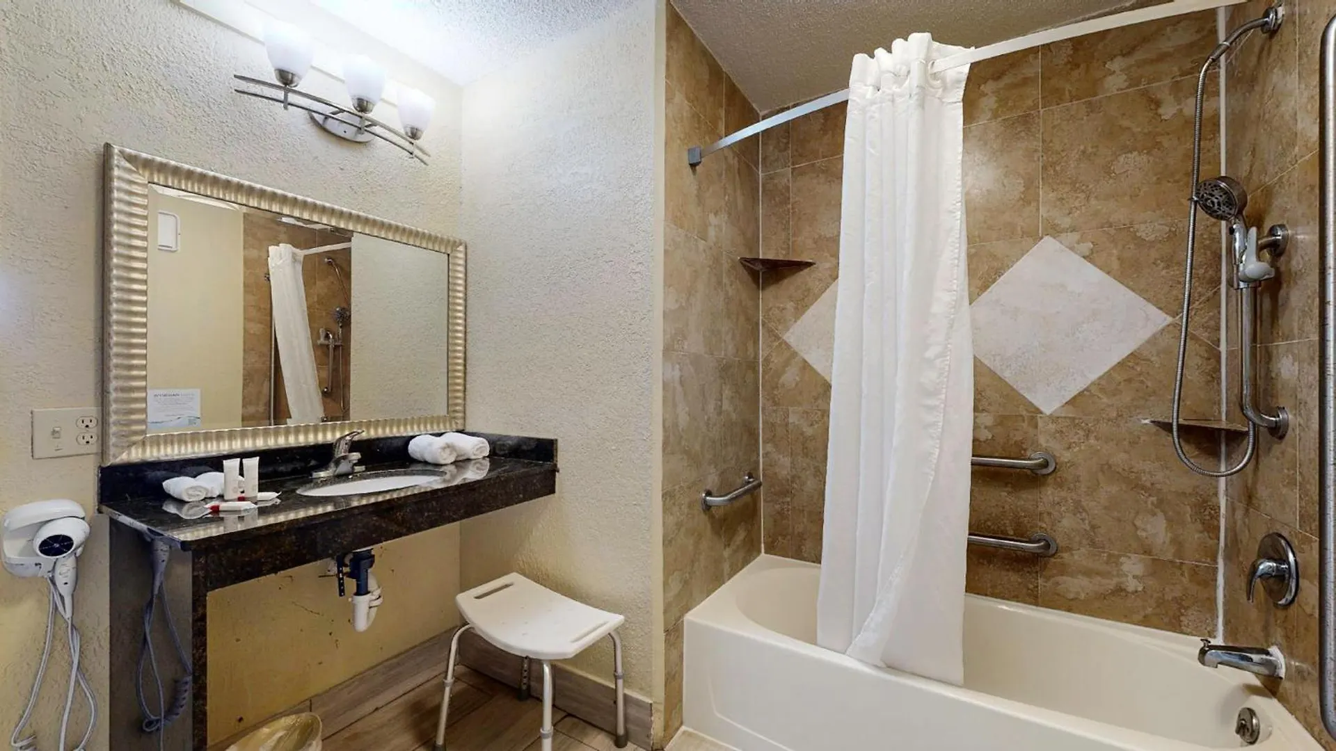 Days Inn By Wyndham Orlando Downtown Hotel